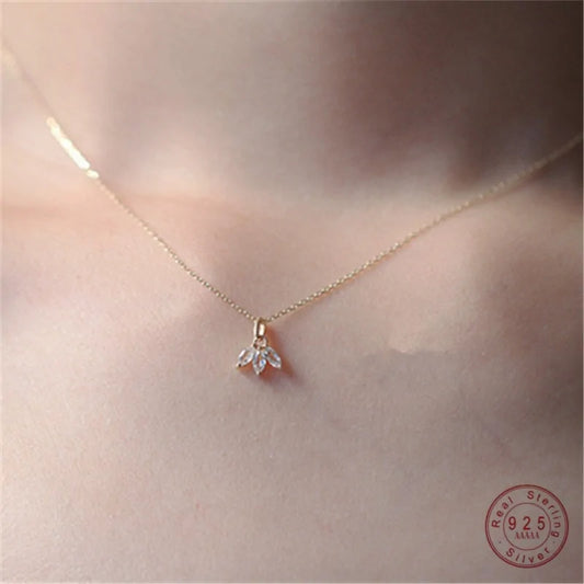 Inlaid Crystal French Clover Pendant with Clavicle Chain Necklace