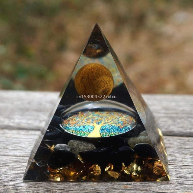 Tree of Life Orgonite Pyramid Mold Amethyst Peridot Healing Crystal - MoonlightMysticVibes.com