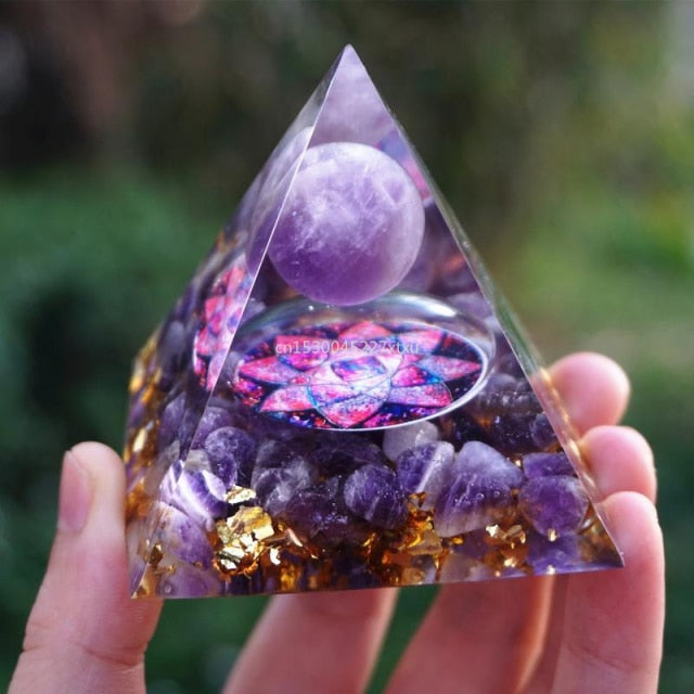 Tree of Life Orgonite Pyramid Mold Amethyst Peridot Healing Crystal - MoonlightMysticVibes.com