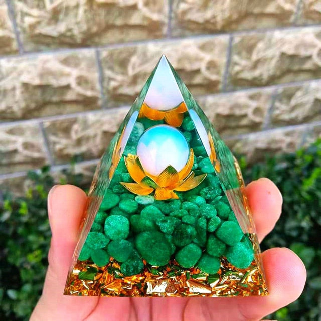 Energy Generator Orgonite Pyramid Healing Natural Crystal * - MoonlightMysticVibes.com